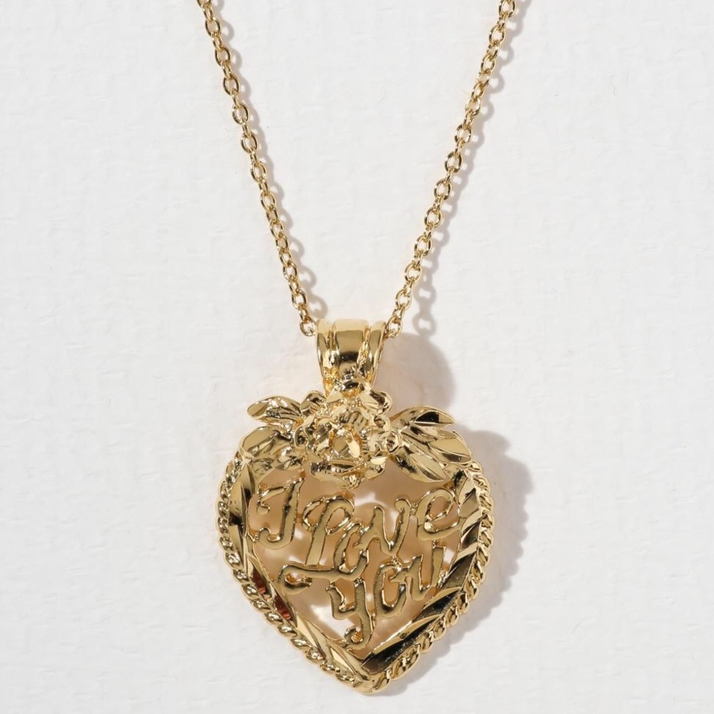 New Vanessa Mooney valentine heart necklace gold